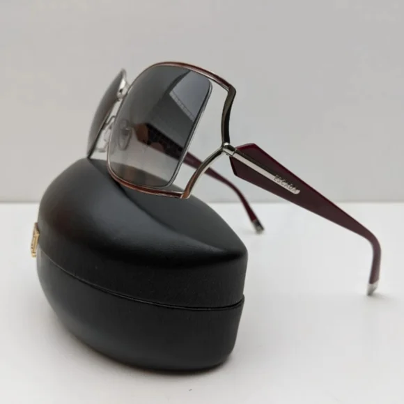 ESCADA | SES752 BURGUNDY OVERSIZE SUNGLASSES - Picture 3 of 10